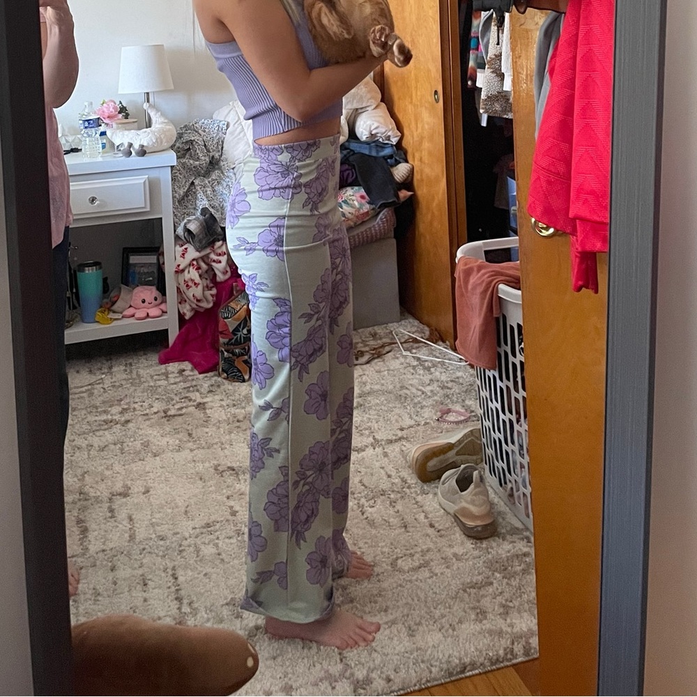 Floral f21 pants💜